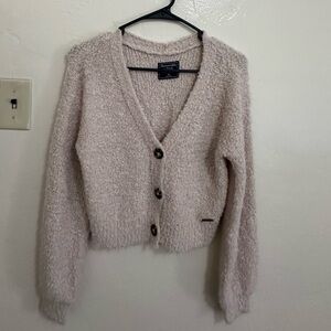Abercrombie & Fitch Cropped Cardigan